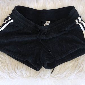 Adidas gym / every day shorts